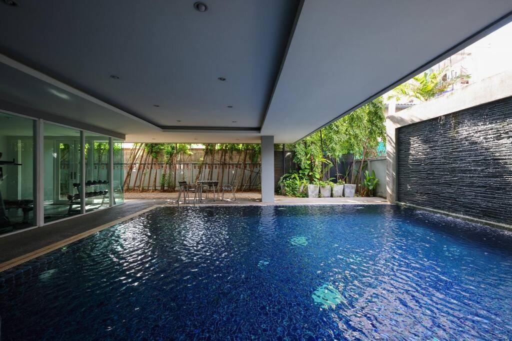 Апартаменты Luxury Living In Heart Of Nimman Чиангмай Экстерьер фото